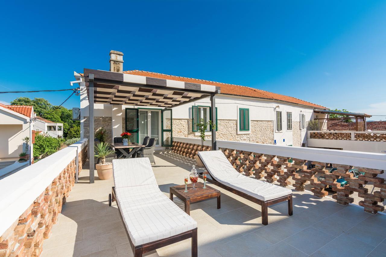 Apartments Fontana Zadar Exterior photo
