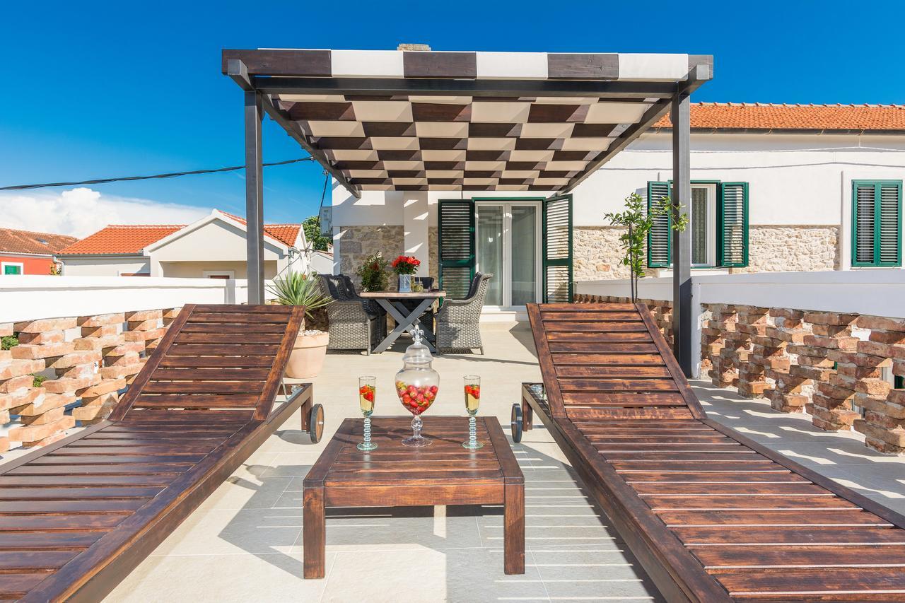 Apartments Fontana Zadar Exterior photo